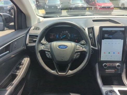 Used 2022 Ford Edge SEL AWD/4WD image 16