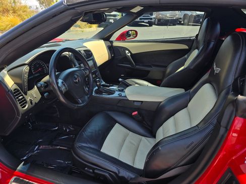 Used 2009 Chevrolet Corvette Convertible w/ Preferred Equipment Group RWD image 34