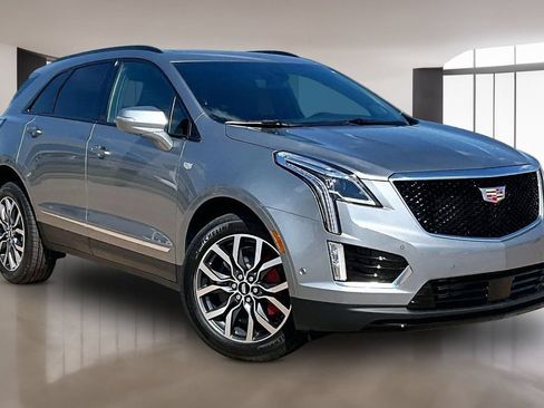 New 2026 Cadillac XT5 Sportv w/ LPO, Floor Liner Package AWD/4WD image 2