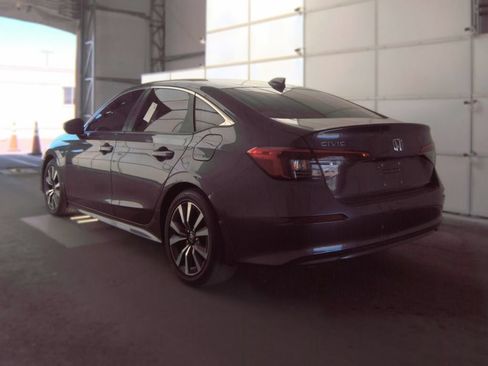Used 2024 Honda Civic EX image 3