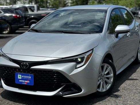 Used 2025 Toyota Corolla SE FWD image 1