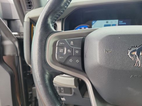 Certified 2022 Ford Bronco Badlands image 10