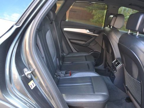 Used 2018 Audi SQ5 Prestige AWD/4WD image 28