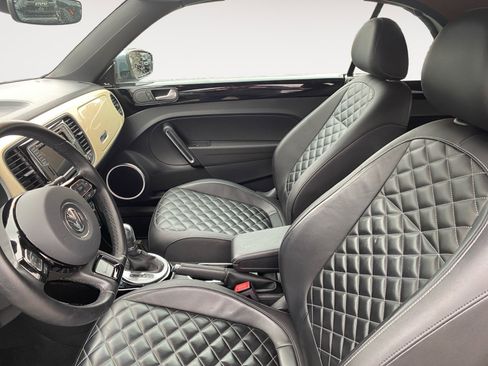 Used 2019 Volkswagen Beetle 2.0T Final Edition SEL FWD image 10