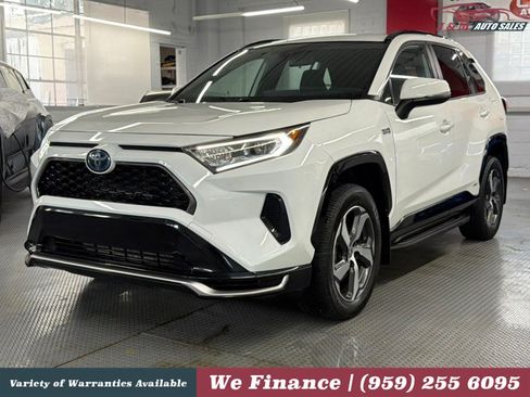 Used 2021 Toyota RAV4 SE AWD/4WD image 2