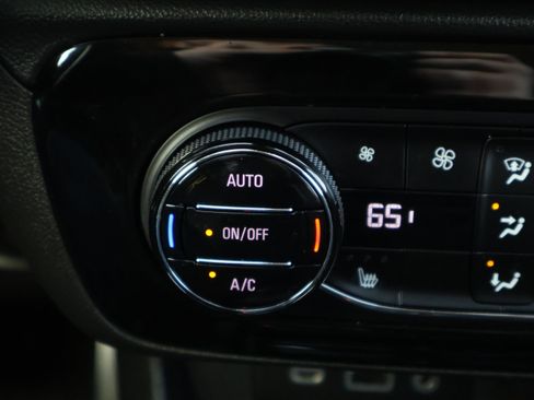 Used 2022 Buick Encore GX Essence w/ Advanced Technology Package image 26