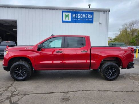 Used 2024 Chevrolet Silverado 1500 LT Trail Boss AWD/4WD image 2