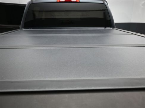 Used 2018 Chevrolet Silverado 1500 LT w/ Texas Edition image 14