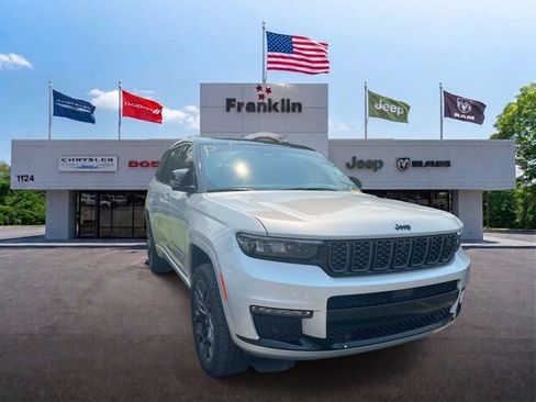Used 2023 Jeep Grand Cherokee L Summit w/ Advanced Protech Group IV AWD/4WD image 1