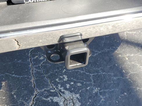 New 2026 GMC Sierra 1500 SLE image 7