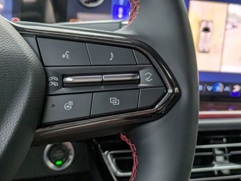 New 2026 Chevrolet Traverse RS w/ LPO, Floor Liner Package FWD image 29