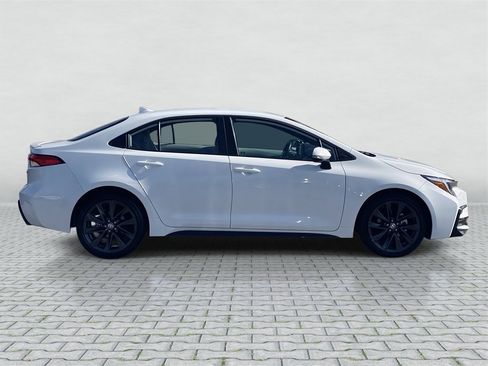 Certified 2025 Toyota Corolla SE image 8