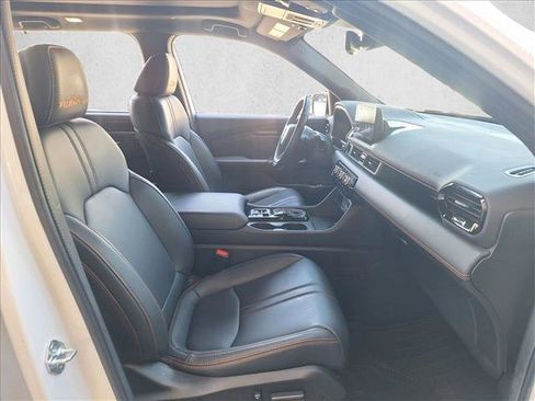 Used 2024 Honda Pilot TrailSport image 22