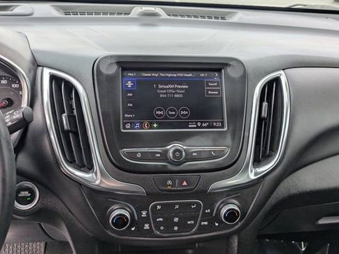 Used 2024 Chevrolet Equinox LT image 19