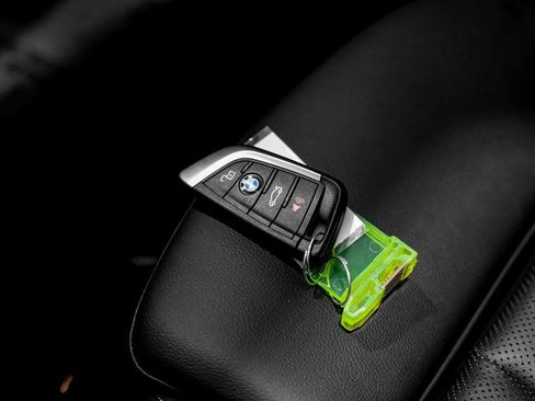 Used 2024 BMW 230i Coupe w/ M Sport Package image 39