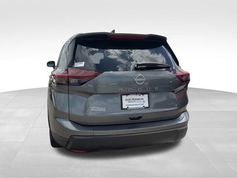 Certified 2026 Nissan Rogue S AWD/4WD image 8
