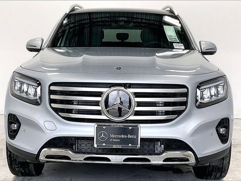 New 2026 Mercedes-Benz GLB 250 4MATIC image 3