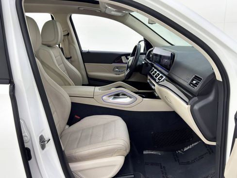 Used 2020 Mercedes-Benz GLS 580 4MATIC image 16