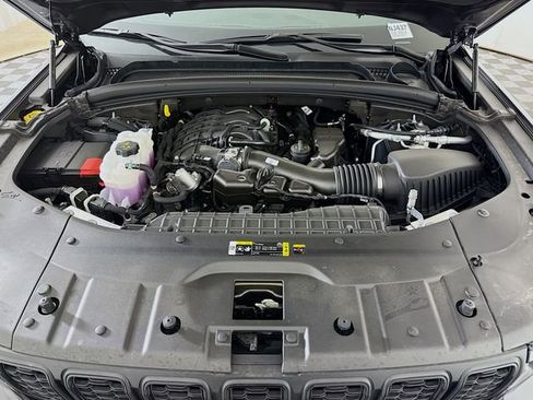 New 2025 Jeep Grand Cherokee Laredo image 28