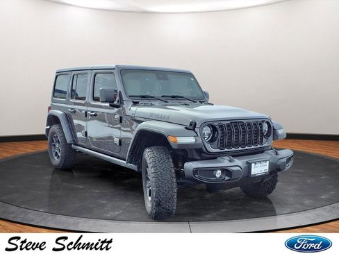 Used 2024 Jeep Wrangler Willys AWD/4WD image 29