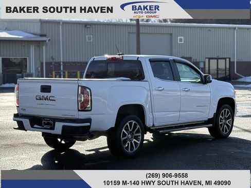 Used 2022 GMC Canyon Denali image 5