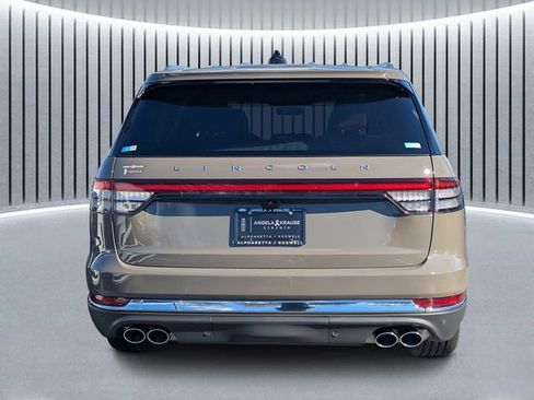 New 2026 Lincoln Aviator Reserve image 4