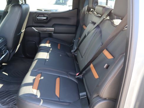 Used 2020 GMC Sierra 1500 AT4 w/ AT4 Premium Package AWD/4WD image 34