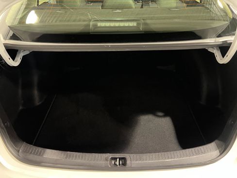 Used 2023 Toyota Corolla LE image 29