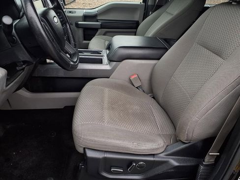 Used 2015 Ford F150 XLT w/ Equipment Group 302A Luxury image 3