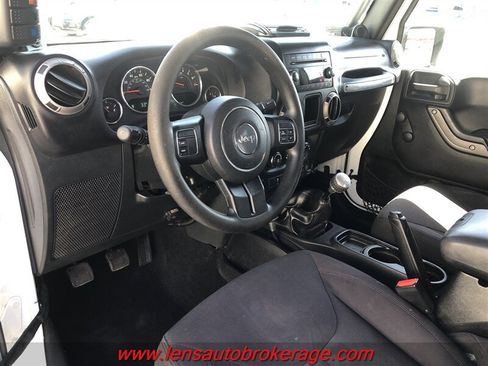 Used 2014 Jeep Wrangler Unlimited Sport AWD/4WD image 13