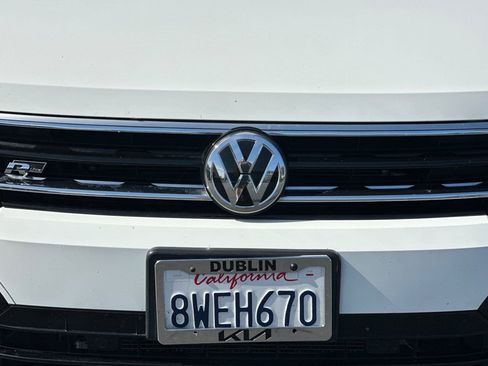 Used 2021 Volkswagen Tiguan SE R-Line w/ 3rd Row Seat Package AWD/4WD image 46