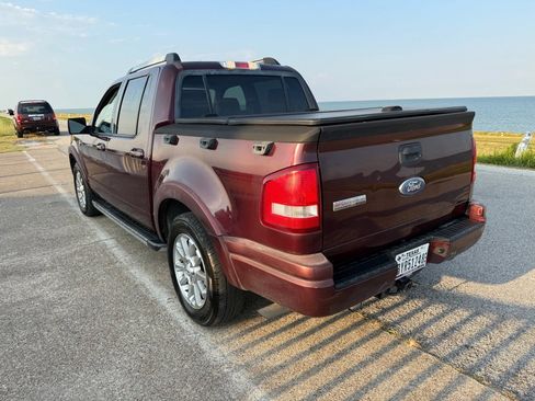 Used 2007 Ford Explorer Sport Trac Limited image 7