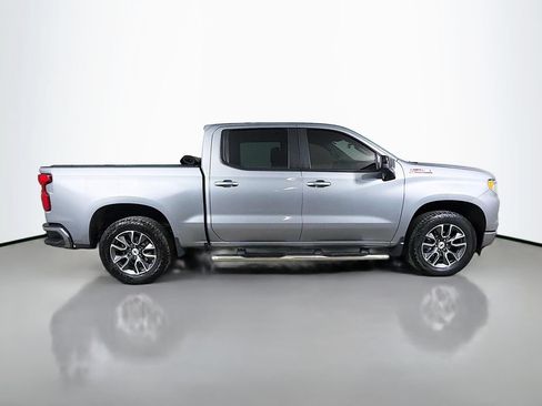 Used 2023 Chevrolet Silverado 1500 RST AWD/4WD image 5