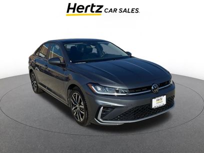 Used 2025 Volkswagen Jetta SE