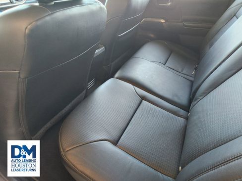 Used 2022 Toyota Tacoma Limited w/ Nightshade Package image 39