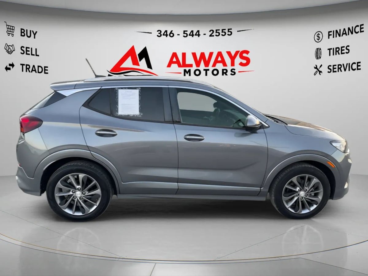 Used 2020 Buick Encore GX Essence w/ Advanced Technology Package FWD image 4