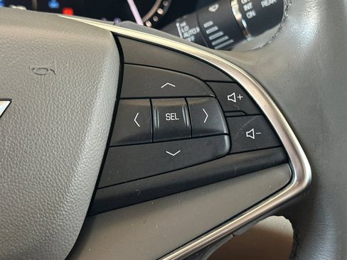 Used 2018 Cadillac XT5 Luxury w/ Driver Awareness Package FWD image 26