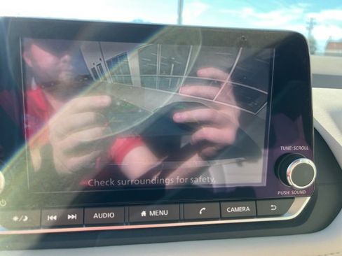 Used 2023 Nissan Rogue SV w/ SV Premium B Package image 19