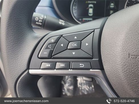 New 2025 Nissan Versa SV image 27