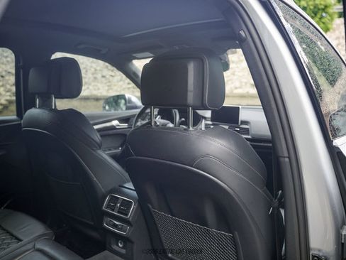 Used 2018 Audi SQ5 Prestige AWD/4WD image 40