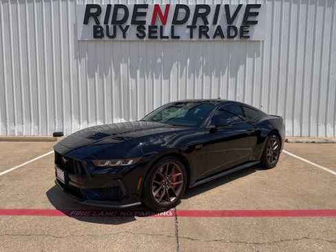 Used 2024 Ford Mustang GT Premium RWD image 1