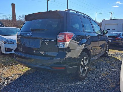 Used 2018 Subaru Forester 2.5i Premium w/ All-Weather Package image 8