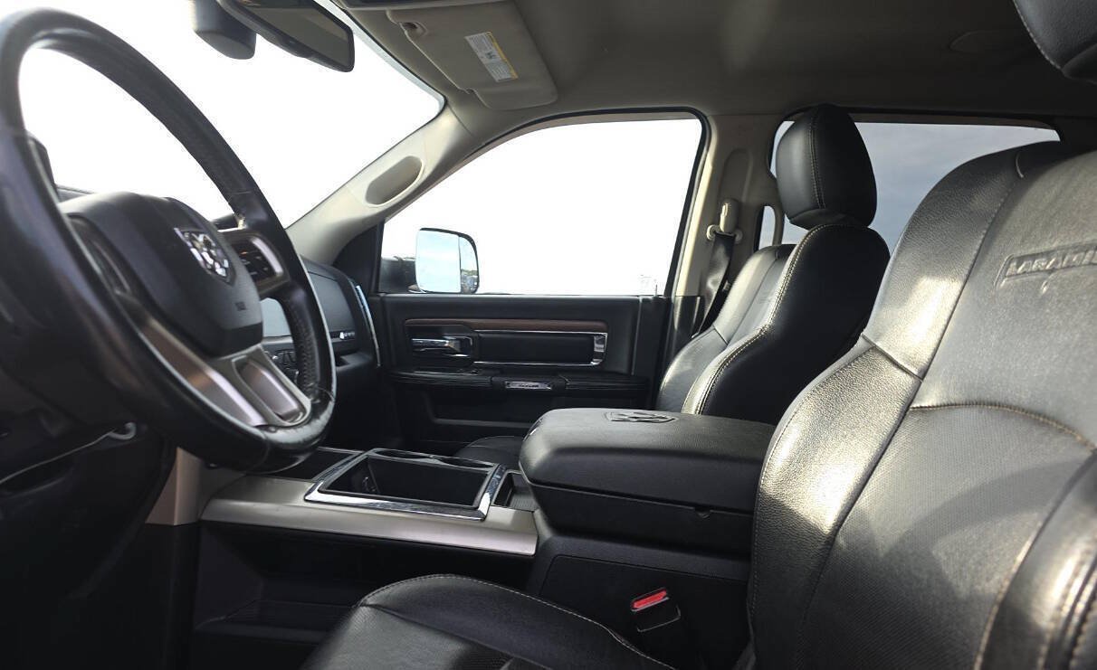 Used 2013 RAM 3500 Laramie AWD/4WD image 6