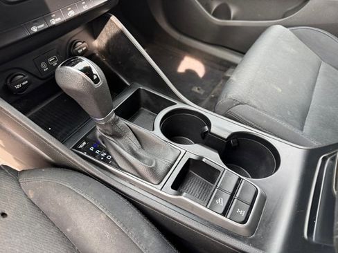 Used 2018 Hyundai Tucson SE image 30