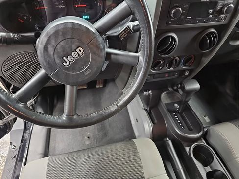 Used 2007 Jeep Wrangler X image 15