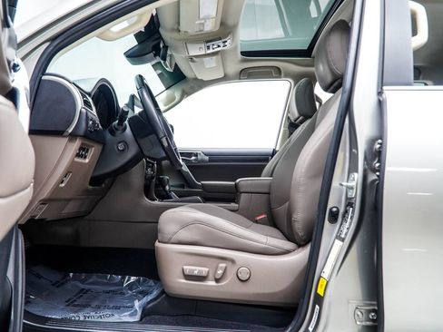 Used 2023 Lexus GX 460 Premium w/ Accessory Package AWD/4WD image 42
