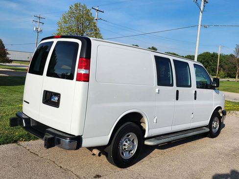 Used 2023 Chevrolet Express 2500 w/ Driver Convenience Package image 12