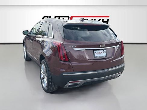 Used 2022 Cadillac XT5 Premium Luxury w/ Technology Package AWD/4WD image 5