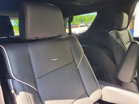 Used 2021 Cadillac Escalade Sport w/ Driver Assist Tech Package AWD/4WD image 67