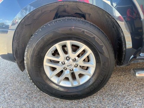 Used 2019 Nissan Frontier SV image 16